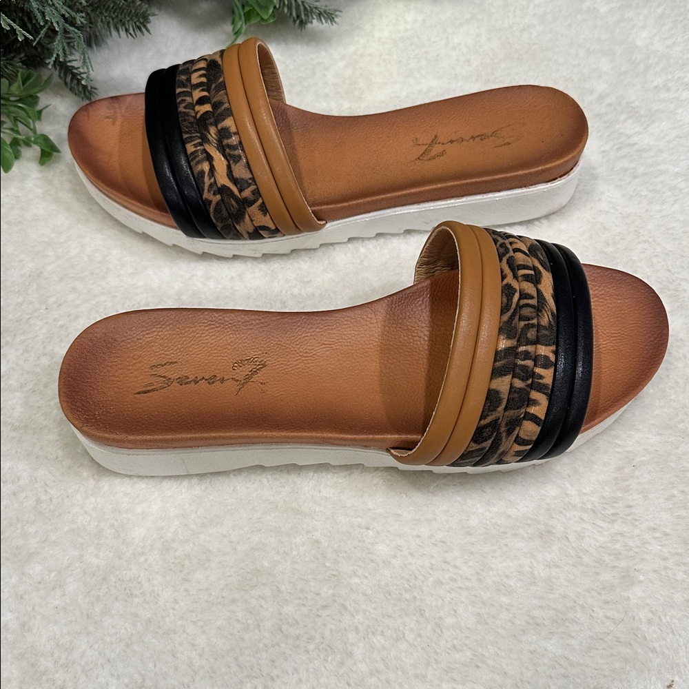 Seven 7sandals